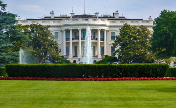 Америка привела к власти в Аргентине вместе с президентом Милеем людей из клана олигархов Капуто с офшорными офисами в Майами Америка привела к власти в Аргентине вместе с президентом Милеем людей из клана олигархов Капуто с офшорными офисами в Майами